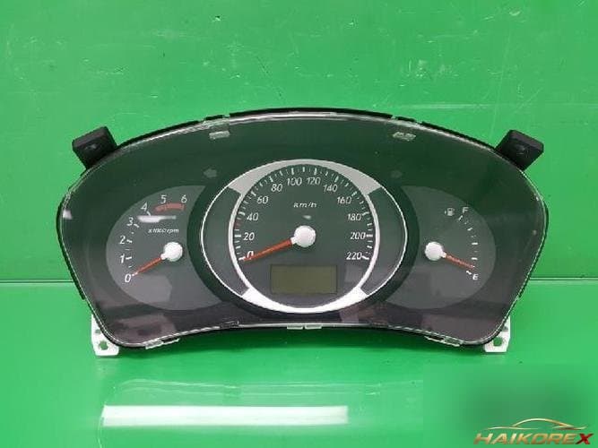 Hyundai Tucson 2009 — панель приборов 94028 2E100