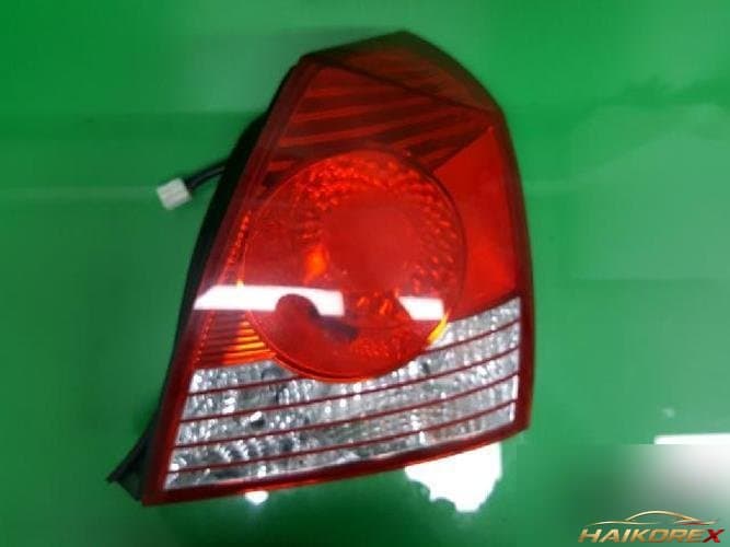 Hyundai Avante 2005 — комбинированный фонарь задний правый 92402-2D500-10