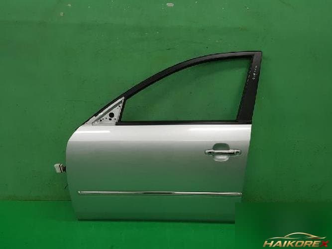 Hyundai Sonata 2009 — передняя дверь левая 760033K010