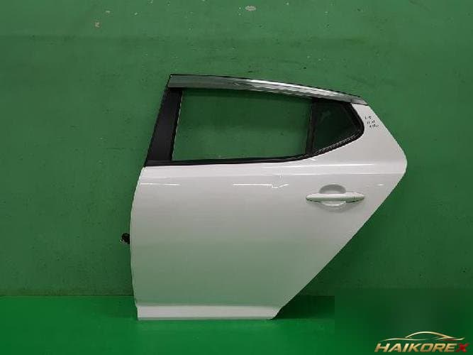 Kia K5 2014 — задняя дверь левая 770032T000