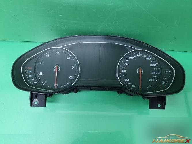 Audi A8 2011 — приборная панель 4H0 920 900 C 8