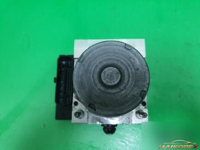 Audi A6 2010 — блок ABS 4F0 614 517 8