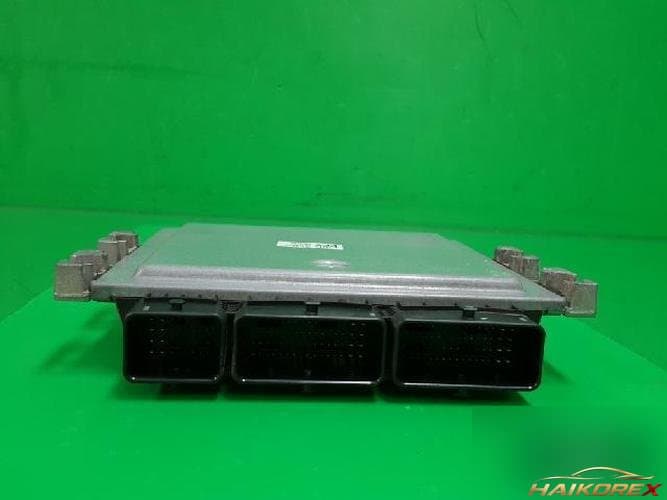 Renault SM5 2013 — блок управления двигателем ECU 23710-3331R