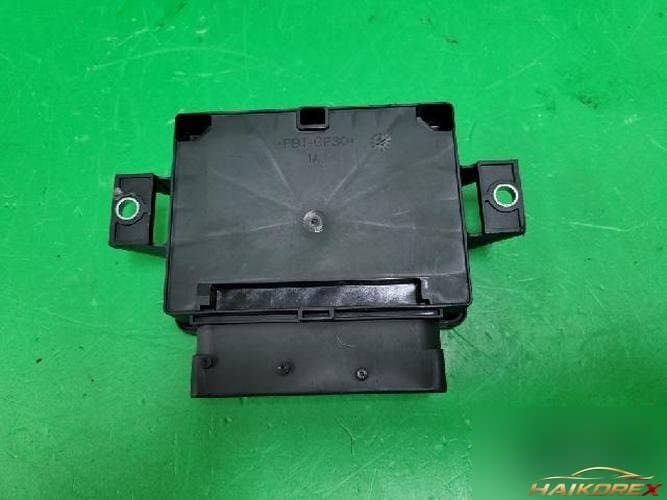 Chrysler 200 2015 — модуль ETACS/BCM 68258697AA