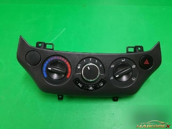 Daewoo Gentra 2009 — переключатель управления печкой и кондиционером