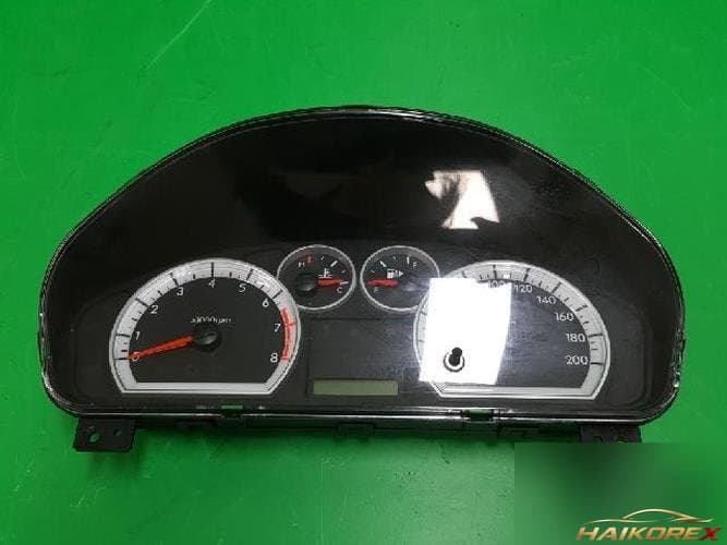 Daewoo Gentra 2009 — панель приборов 1
