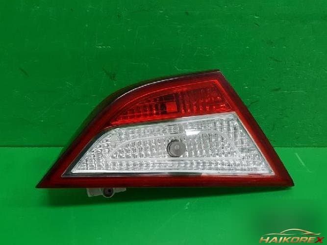 Hyundai Sonata 2013 — накладка двери задней левой 924033S000