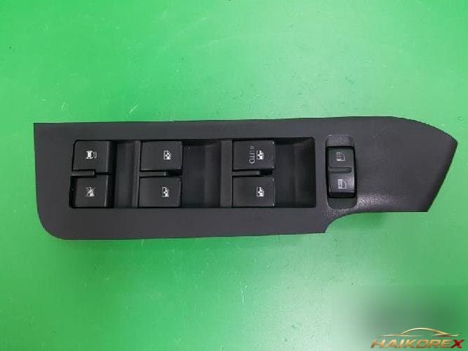 Daewoo Winstorm 2007 — кнопка стеклоподъемника 1