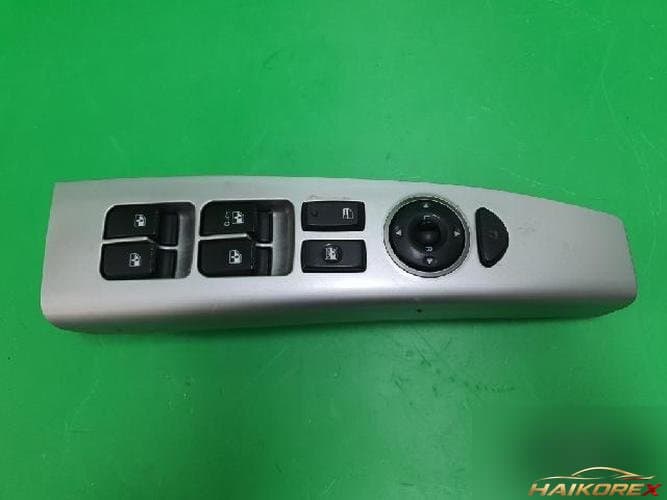 Hyundai Santa Fe 2008 — переключатель стеклоподъёмника 935702B100S4