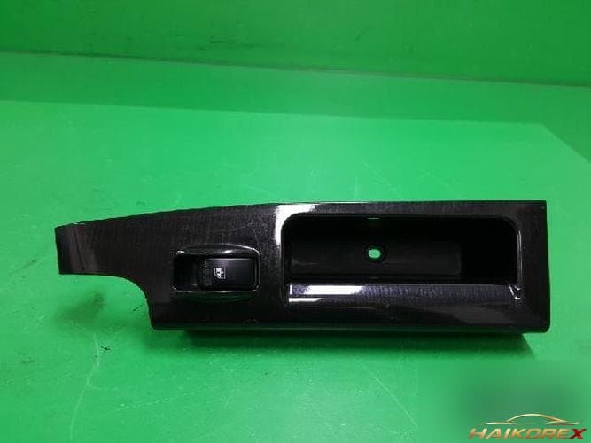 Kia Sorento 2007 — кнопка стеклоподъемника 935803E3008Y