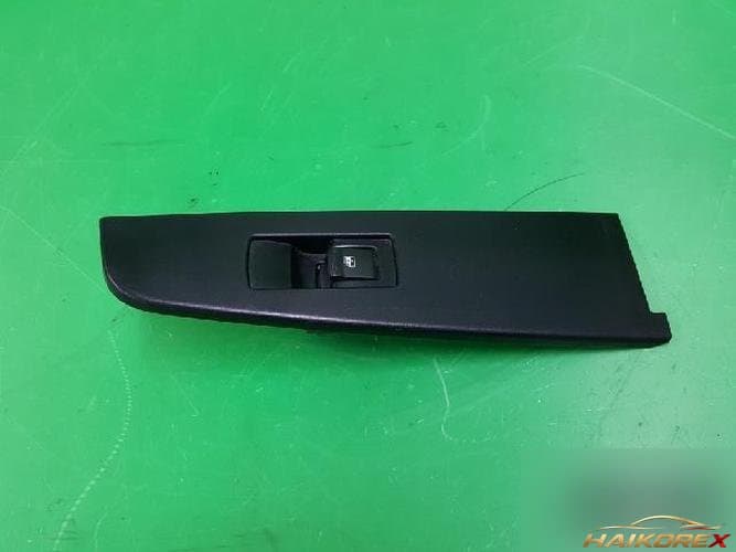 KG Mobility Actyon 2006 — кнопка стеклоподъемника передняя правая