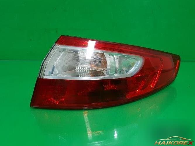 Renault SM3 2011 — комбинированный фонарь задний правый