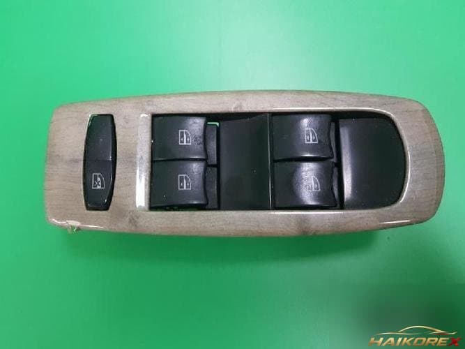 Renault QM5 2008 — выключатель стеклоподъемника переднего левого 25401JY00C