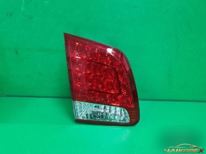 Kia Sorento 2010 — обшивка задней двери левая 924052P100