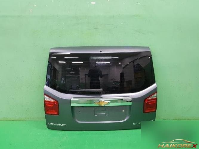 Chevrolet Orlando 2016 — крышка багажника правая