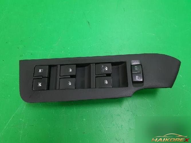 Daewoo Winstorm 2008 — кнопка стеклоподъемника водителя