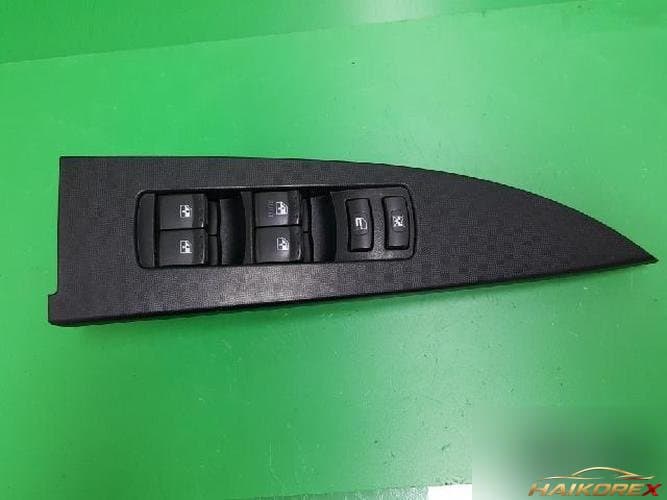 KG Mobility Actyon 2007 — переключатель стеклоподъемника 8581031000HCH 1