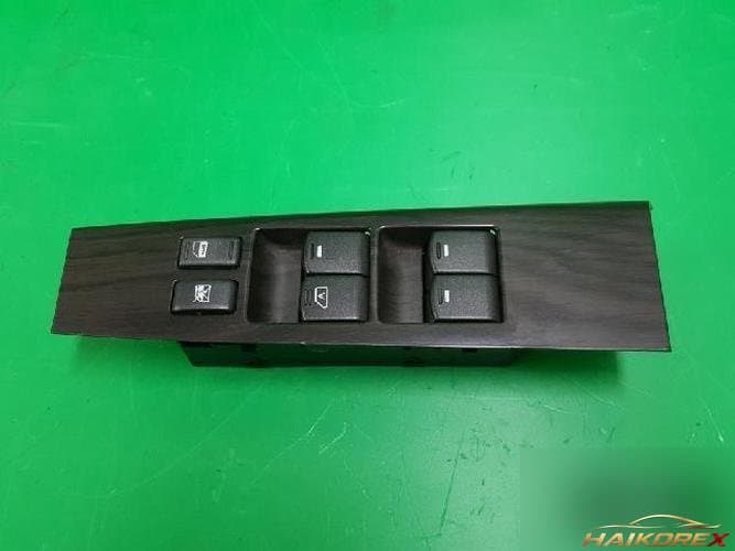 Renault SM5 2005 — переключатель стеклоподъемника D24021-520XX