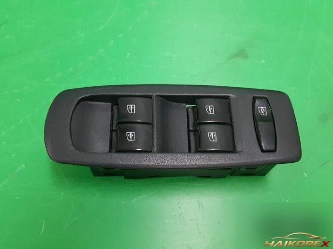Renault QM5 2009 — выключатель стеклоподъемника 25401JY00C