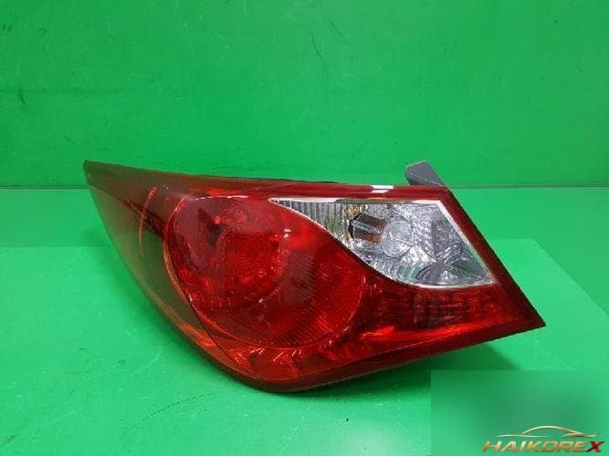 Hyundai Sonata 2012 — комбинированный фонарь (задний) левый 92401 3S010 10