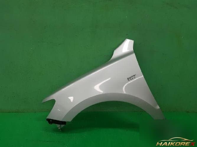 Hyundai Santa Fe 2008 — крыло левое 663102B261