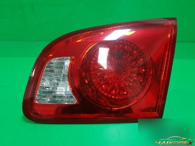Hyundai Santa Fe 2008 — задний фонарь в крышку багажника (белый) 924062B030