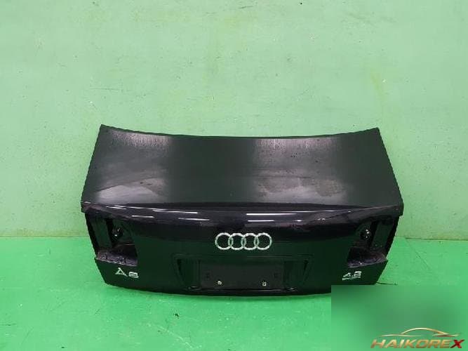 Audi A8 2006 — крышка багажника вторая