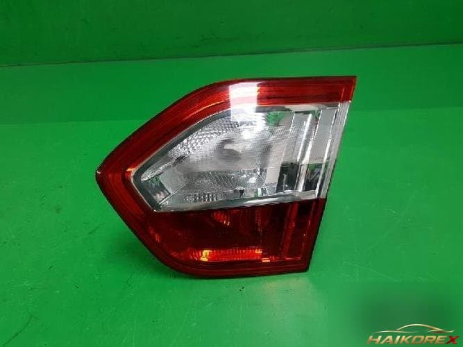 Renault SM3 2010 — крышка багажника белая (10)