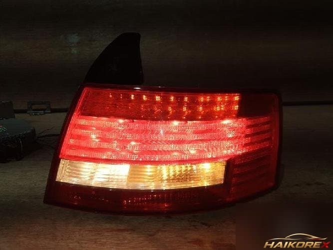 Audi A6 2008 — фара задняя правая наружная 4F5 945 096