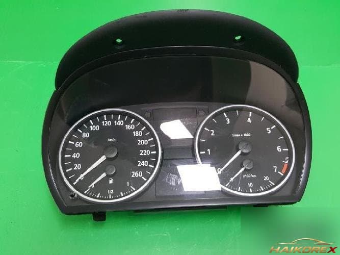 BMW 3 Series 2007 — панель приборов 2