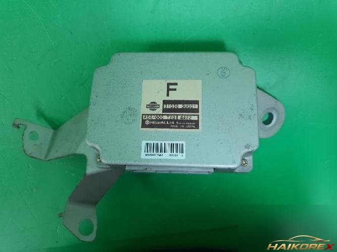 Nissan Cube 2004 — блок управления ETACS/BCM 31036 3U001