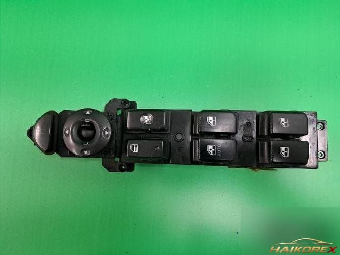 Hyundai Santa Fe 2009 — блок управления стеклоподъемников 935712B000