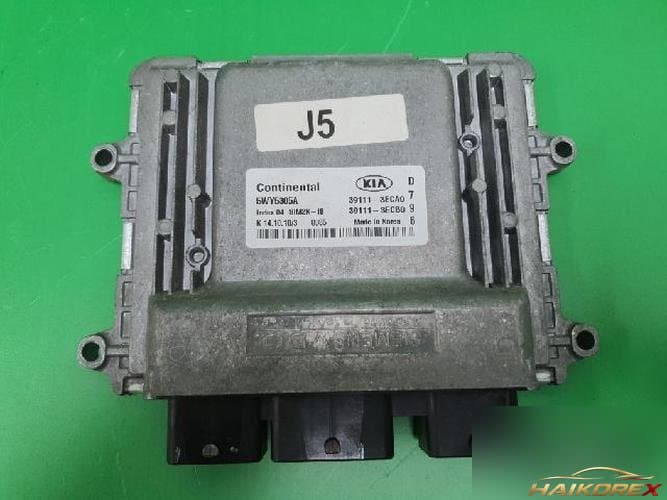 Kia K7 2011 — блок управления двигателем ECU 391113ECA0