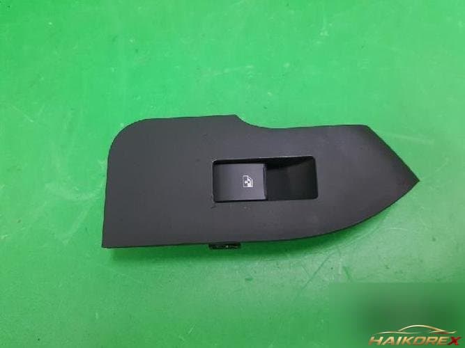 Daewoo Winstorm 2007 — выключатель стеклоподъемника 1