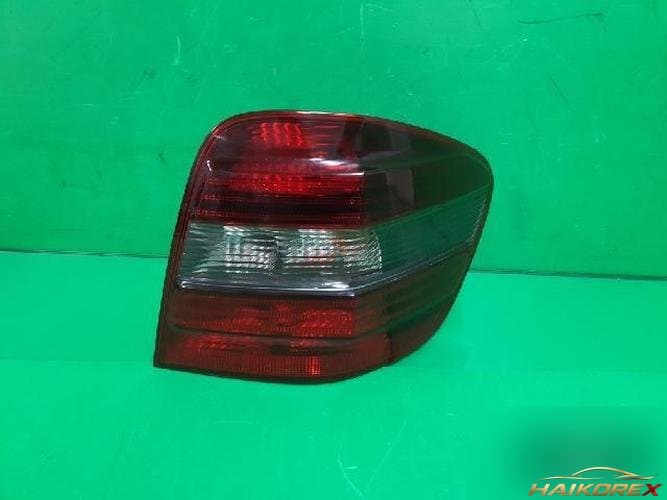 Mercedes-Benz M-Class 2006 — комбинированный фонарь задний правый (пассажирский) 2