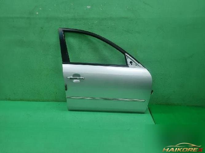 Hyundai Sonata 2009 — дверь передняя правая 760043K010