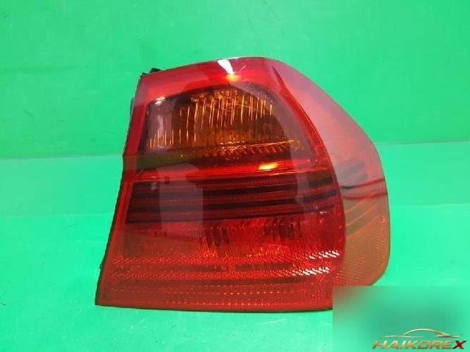 BMW 3 серия 2006 — комбинированный задний фонарь правый 6937458