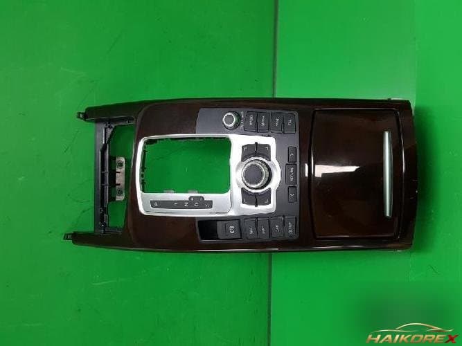 Audi A6 2008 — накладка консоли 4F1864261B1WV
