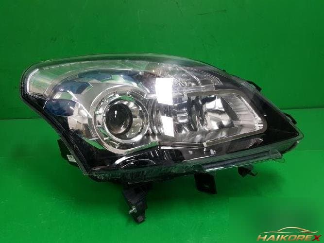 Renault QM5 2011 — фара правая HID