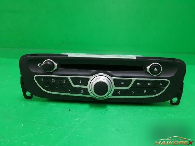 Renault SM5 2011 — аудиосистема 281156040R 10