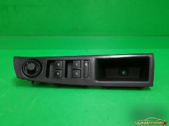 Daewoo Lacetti 2010 — кнопка стеклоподъемника 2