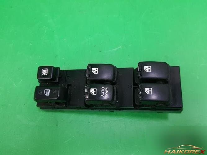 Hyundai Tucson 2006 — блок управления стеклоподъемниками 935702E350WK
