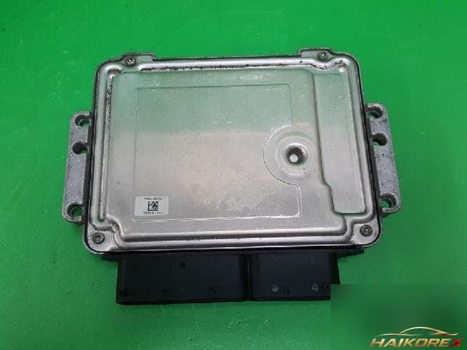 Hyundai i30 2008 — блок управления двигателем ECU 39104 2A710 1