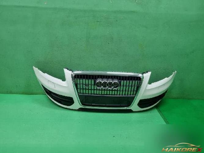 Audi Q5 2010 — передний бампер