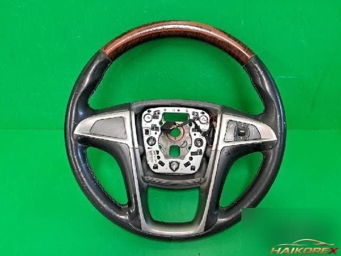 Chevrolet Alpeon 2011 — рулевое колесо 1