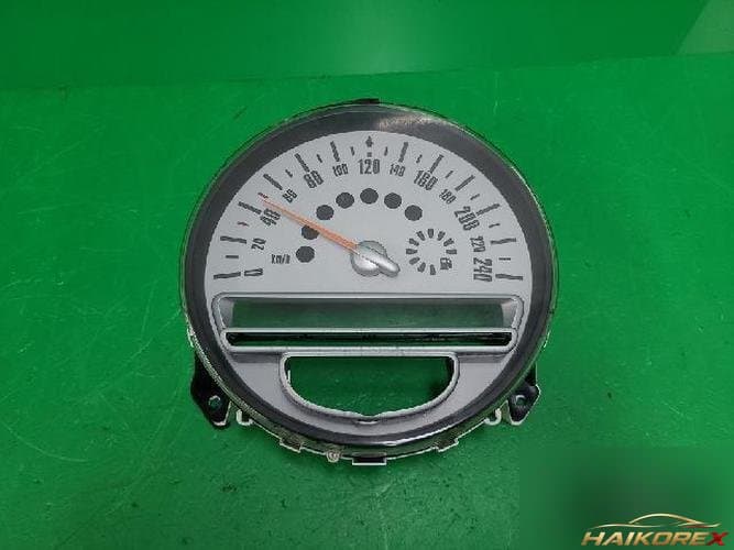Mini Cooper 2008 — панель приборов