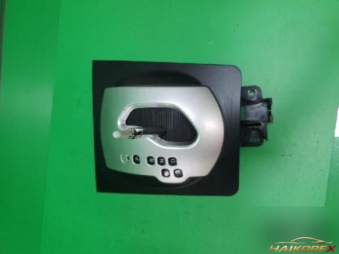 Renault QM5 2009 — рычаг переключения передач 34901JY40A