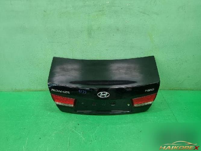 Hyundai Sonata 2008 — крышка багажника 692003K003