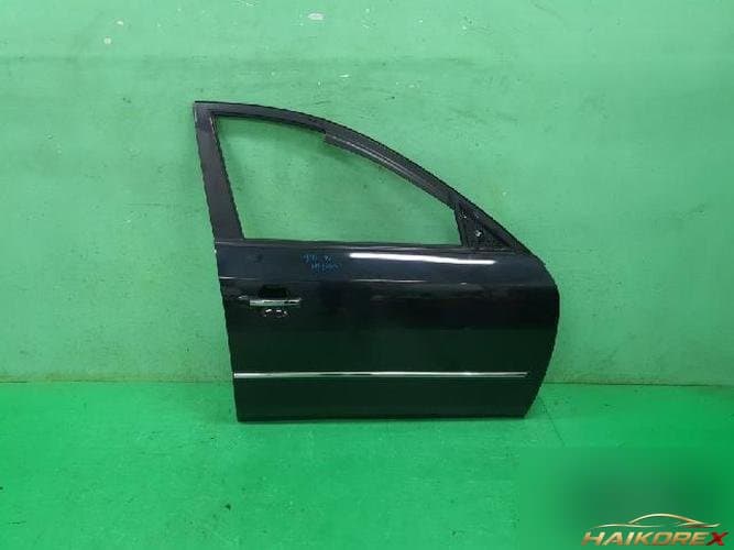 Hyundai Sonata 2008 — передняя дверь правая 760043K010