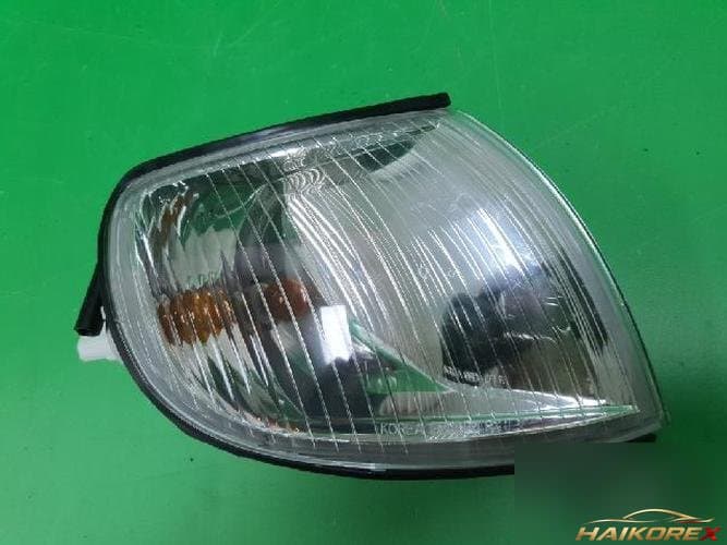 Hyundai Dynasty 1997 — сигнальная лампа правая 37801